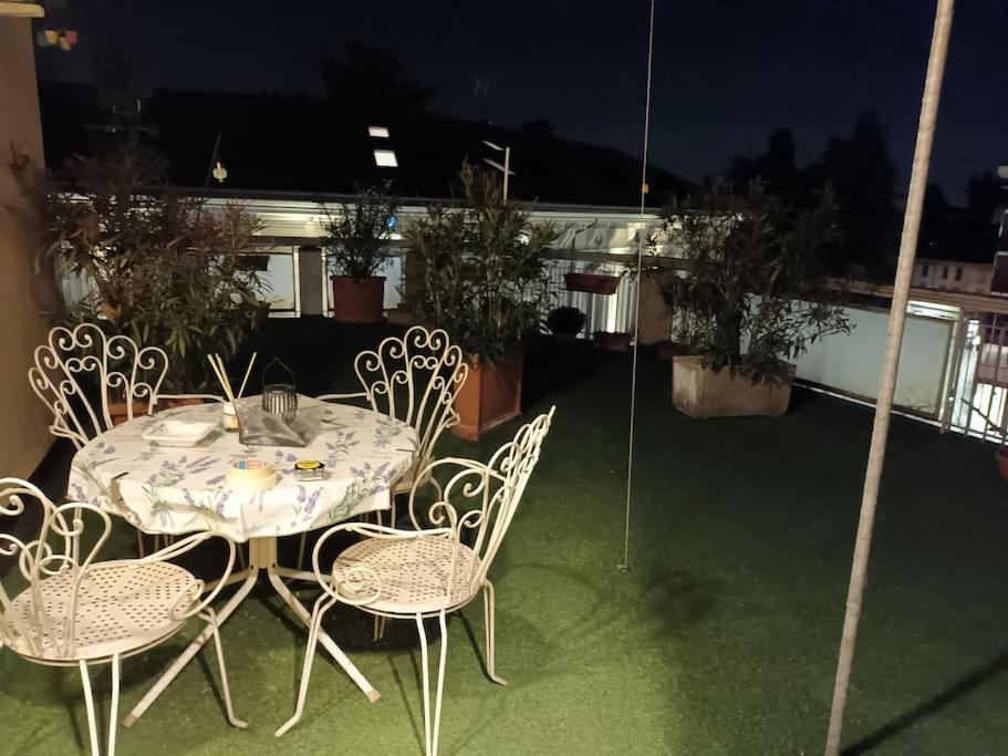 Terrazzo In Centro Apartment Seregno Exterior photo